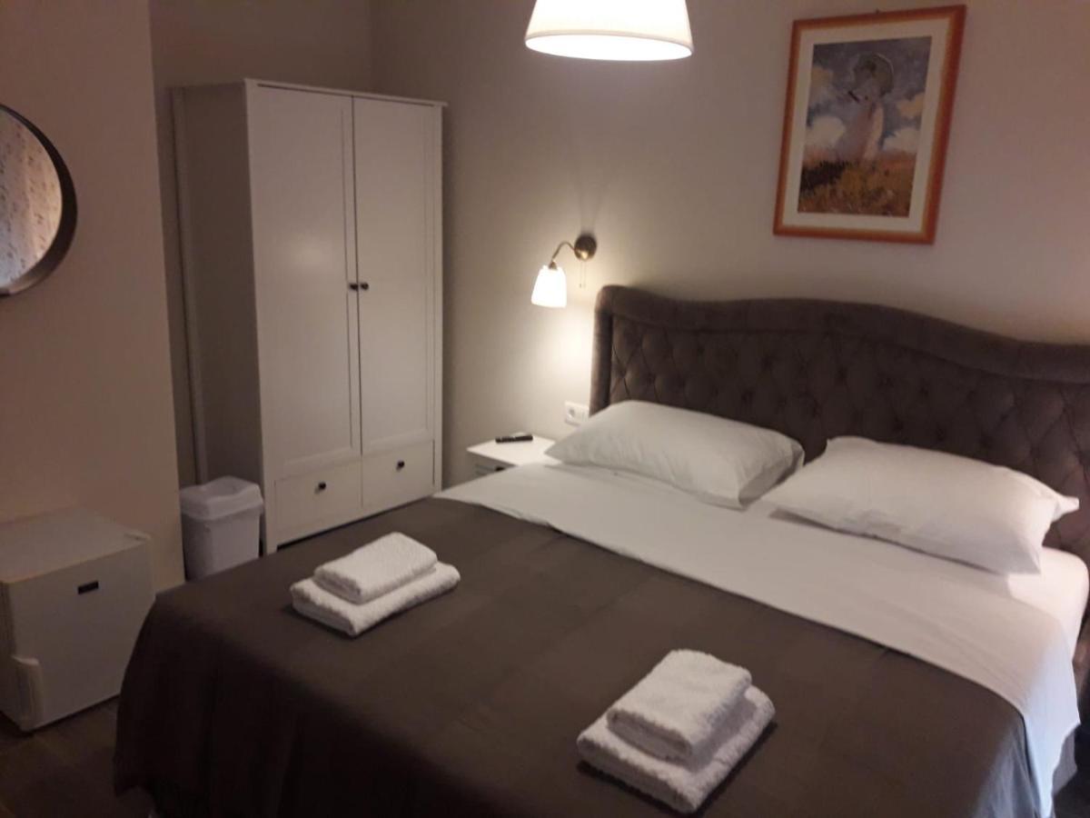 Portofino - Free Parking Hotel Mostar Buitenkant foto